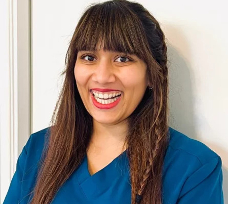 Dr Aroob Essa Karjikar - Prosthodontic Consultant